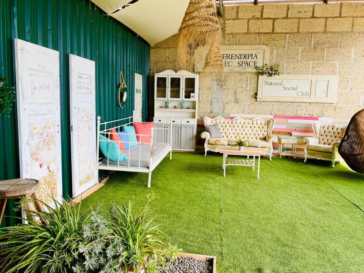 Lykke Suite Spa Sauna Piscina Y Jardin Buzanada Dış mekan fotoğraf