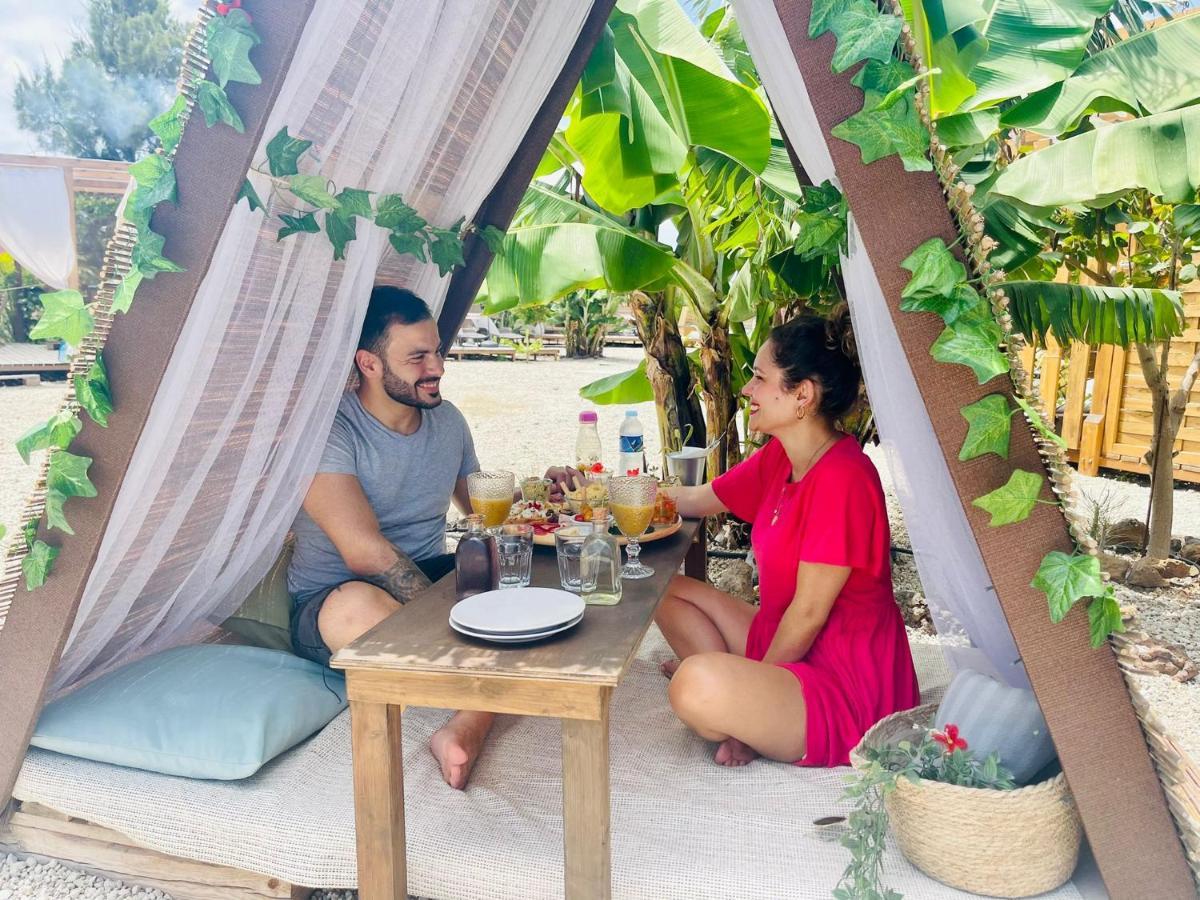 Lykke Suite Spa Sauna Piscina Y Jardin Buzanada Dış mekan fotoğraf